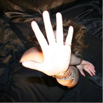 Graphiste / Kayakiste / Féministe - Faiseuse de Livre... ex-Assistante com à @ClairObs