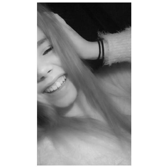 monde_de_zoe's profile picture. chaine youtube: http://t.co/MBcR0YSI0o… je tiens a preciser que je n ai pas encore mi de video