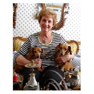 Southern #California resident who loves to blend old and new to make #Steampunk and Assemblage #Art. Mom to two adorable Dachshunds - Greta and Garbo. Welcome!