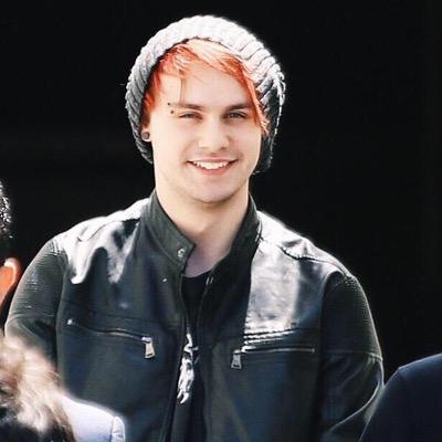 JhffiBio's profile picture. hi hunni, could you please follow @notmegangiles it would mean alot✌️