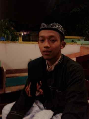 Biarlah kita kehilangan sesuatu karna allah, tapi jangan kehilangan allah karena sesuatu