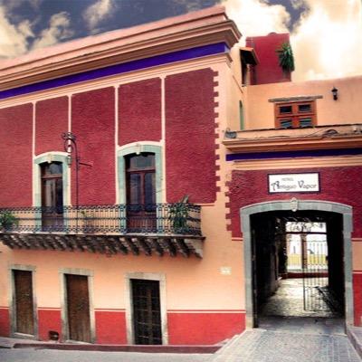 Casona del siglo XVIII remodelada como Hotel Boutique. TripAdvisor y Facebook Hotel Antiguo Vapor