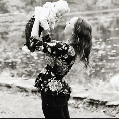 ashlyncalie's profile picture. 