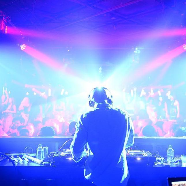 Live a Life you wil remember! #MAKESOMENOISEEEEE supported by: radio station SLAMFM