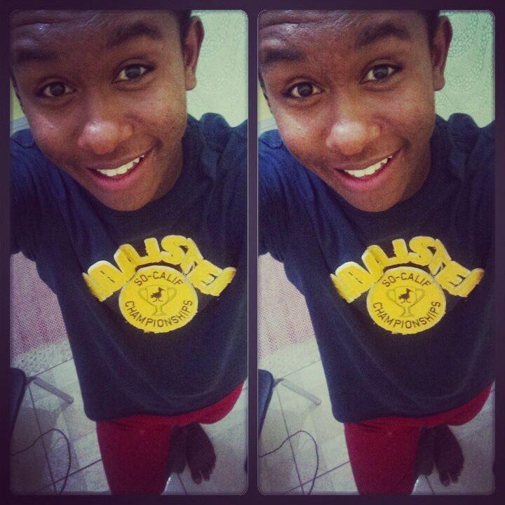 porque sempre vão ter vários pra tentar te humilhar . não abaixe a cabeça levanta esse olhar.♪