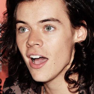 Roses are red, violets are blue. You wanna bang harry styles, me too. If i marry harry styles, this account never exsisted. Kapish? #onedirectioninfection