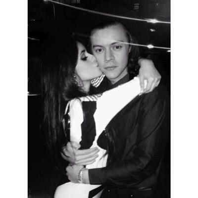 OHMYCAMlLA's profile picture. 'live wild, flower child'