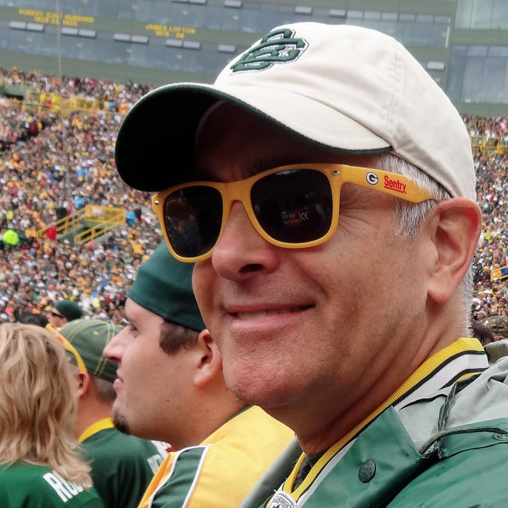 Husband, dad & papa. Retired financial advisor & CFA. Sports fan, lifelong GB Packers fan, season ticket holder & shareholder. Door County enthusiast.