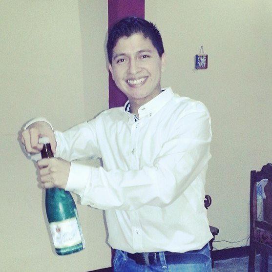 Kleber_Guti's profile picture. Mi Corazón...!! Puede Sentir tu presencia...!! Tu estas aquí..!! Tu estas aquí...!!!