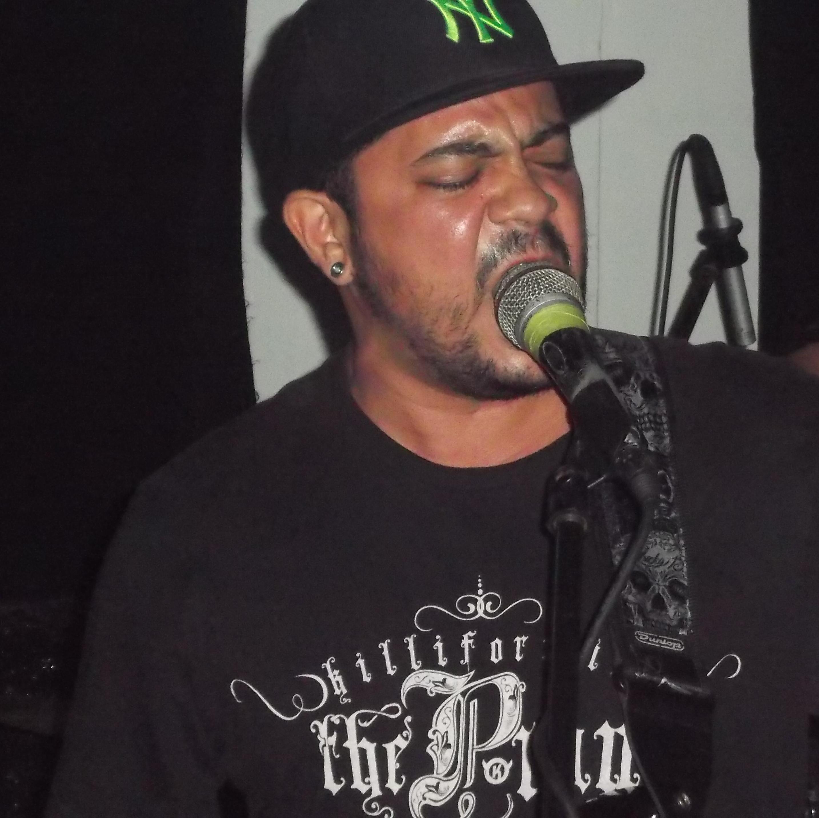 brea1508's profile picture. Vago por naturaleza, Amante de las mujeres, del rock and roll, Cuyagua, el buen reggae, y la ganjita !! :) jaja buena vibra para todos!!