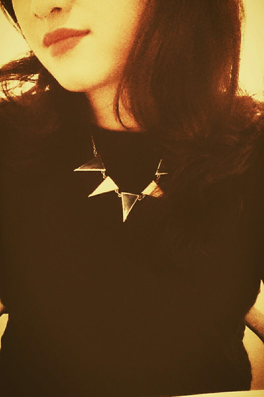 You've got to know you'll never let her go
Cause she's Lightning bolt !!
