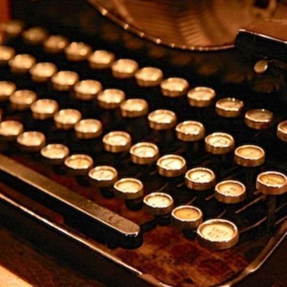 Lovely Little Writer 📝