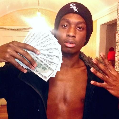 ABM_ECE_FOE's profile picture. Keep A Small Circle No New Niggas In My Eyes Dont Got No Time 2 Fuck Around Money On My Mind....#4NEMM #MoneyTeam #ABM