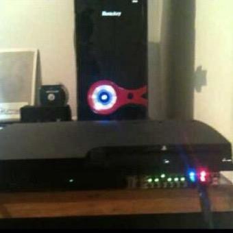 GeneratorFut15's profile picture. Get free fifa 15 coins Just DM me!!!