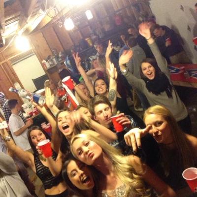 PartyYears's profile picture. 