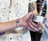 Larry Shipper (obviously). 14. Female. Directioner. Shomener. Sheerio. 5SOS Family.