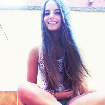 ♪  Del 98. I love music, sports and meet my friends ❤Se tu misma, que nadie te diga como debes ser, asi eres fantastica ☆ Amunt Valencia// instagram~martitaam3