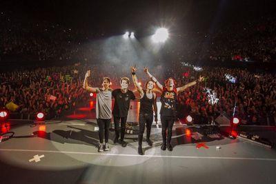 my idol 5sos^^ my prince 5sos^^ I LOVE 5SOS! *malaysian.