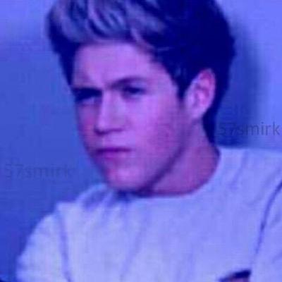 follow @longwayirish (she follows back) & fav/rt link please :-)