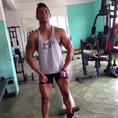 bodybuilding,pick ups and eating