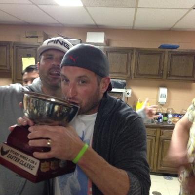 NotTheRealIggy's profile picture. Love to drink beer and play hockey !!