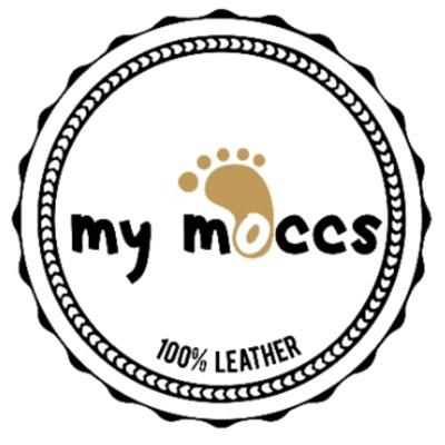 My moccs son zapatos 100% de cuero, hechos a mano y que se caracterizan por tener suela blanda que permite el libre crecimiento de los pies de nuestros niños..