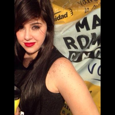 Hija de Guille y Dori… Morocha de @mluciaiglesias… Mamá de Ana Lucía… Ing. Química - Venezolana… 💛💙♥️