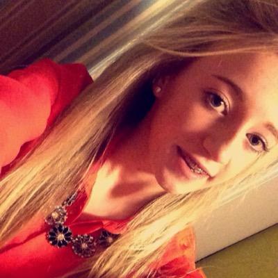 FOLLOW @mollyking_01 NEW ACCOUNT --- GO AND FOLLOW!!!! same person but different and new account