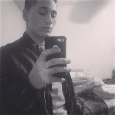 Johnny08285199's profile picture. 