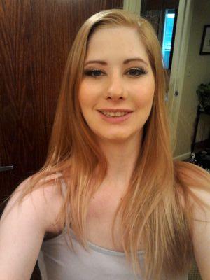 Live in Michigan, happily married to the love of my life studying to become a nurse!!