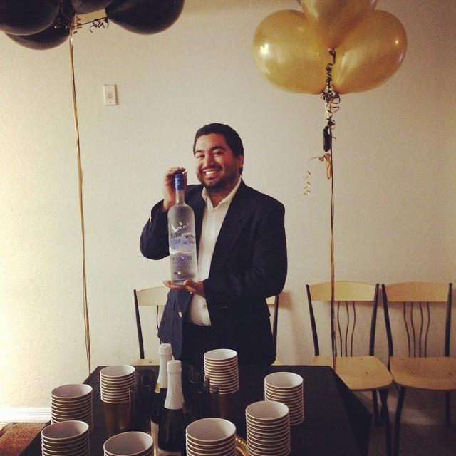 carlosstyleblog's profile picture. Men's Lifestyle blog by Carlos Hernandez. #GQInsider @CarlosEats Contact: carloslivesblog@gmail.com