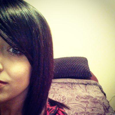 storeysamantha's profile picture. hair. books. love. optimism.