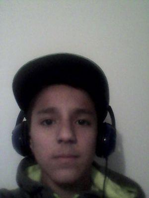 bstmode24's profile picture. 