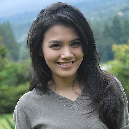 RolePlayer @Herfiza , Istri dari @RickyHarun45MF ! aniv acc 141114