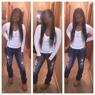 im loven every bit of my life & the people thats in it :) so follow if you please im team follow back . .
