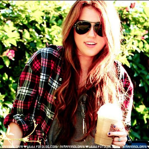 Helloo :)