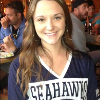 PNW native, avid podcast listener, amateur chef, professional wine drinker, big sports fan (Go Cougs, Go Hawks!) 🌲🍷🥘🏈🧢