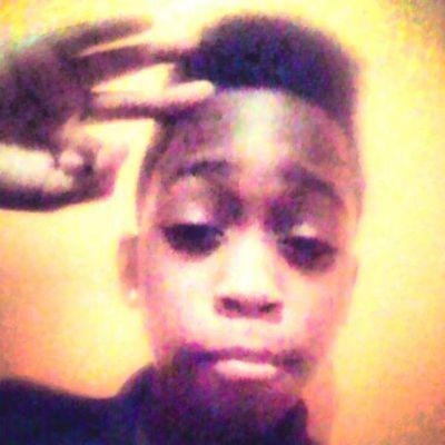 Dominicaño/Black follow me and I follow back