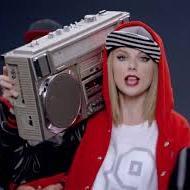 I look up to Taylor swift because I'm short