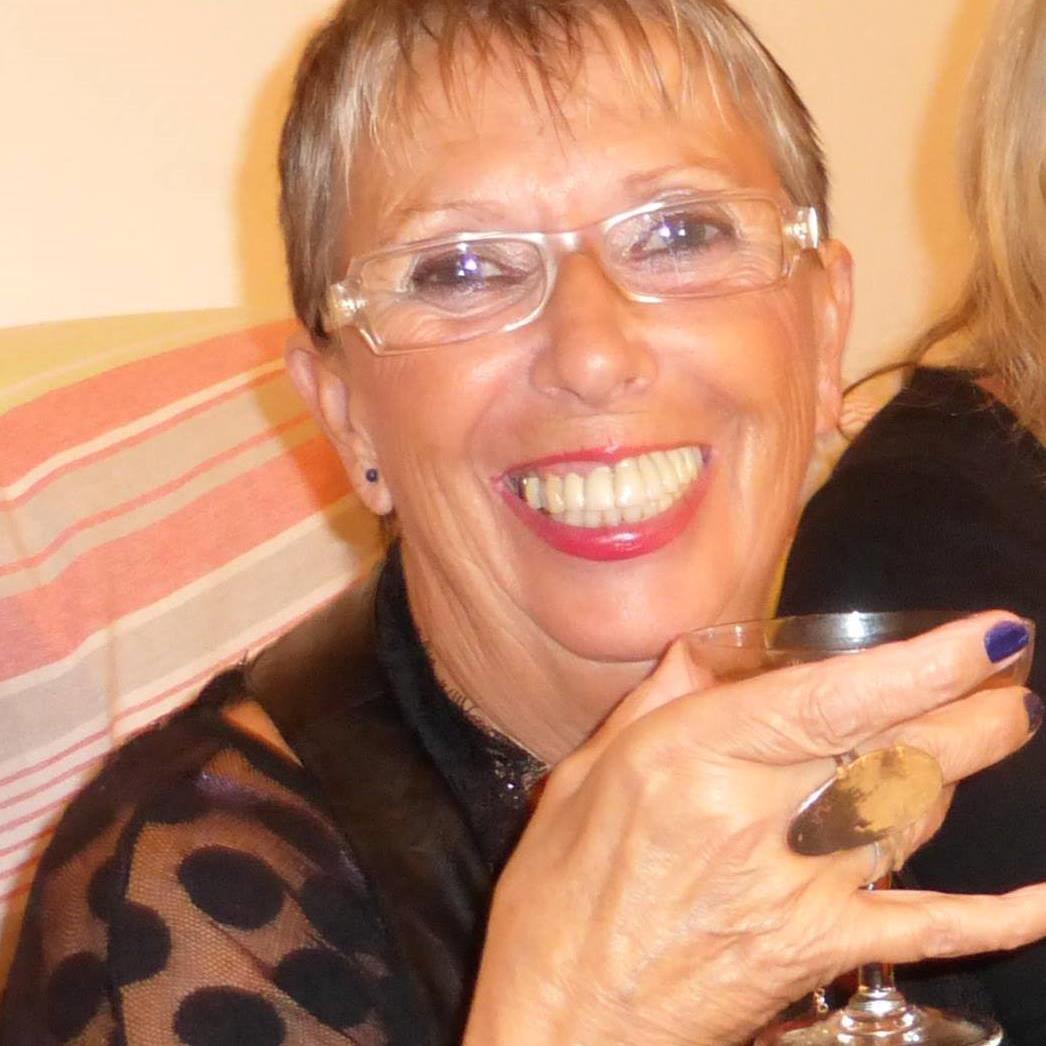 Etude...animateur socio-Culturel Paris et Ile de de France de 1974 à 1984-manager boutiques  Laura Scott  Toulouse -Lewinger  Roannes de 1995 à 2012 ----