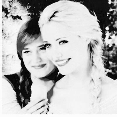 Hi Elsa here! Im from OUAT. FfF and SfS. go follow my bf @JackFrost_76 and sis @AArendele. Daughter is @long_twig Love you all.