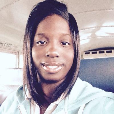 follow me and ill follow back .. i love my bae @NasGotFans my daughter