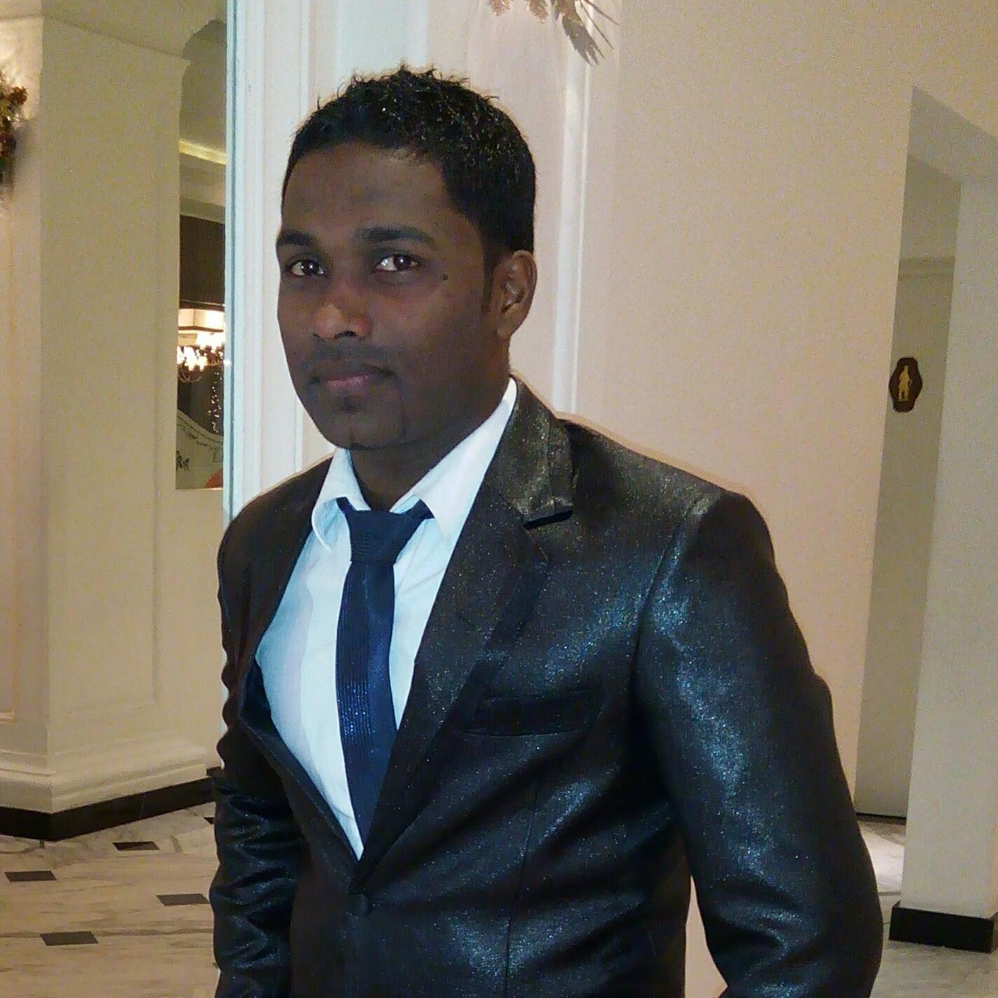 SatheezK's profile picture. 