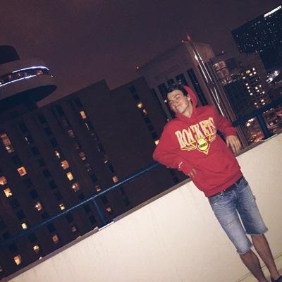 ∞≪Taylor Caniff? Taylor Caniff.≫∞ @MattsMonument @Hanna_Grierrrrr @AssLikeDallas_ are bæs ✧•|RIP Megan|•✧ Grandpa Caniff and Matthew's Dad follow ••0/12••