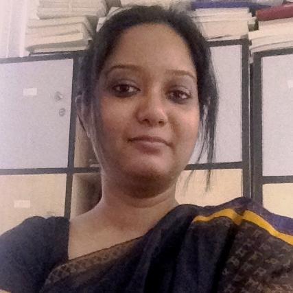 Aspiring entrepreneur, former journalist, avid reader, tv series addict & a big time foodie