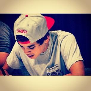 hey bae please follow • @_justgrier_ she follow back ;) ❤️ SAVED HER ACC. pls :'(