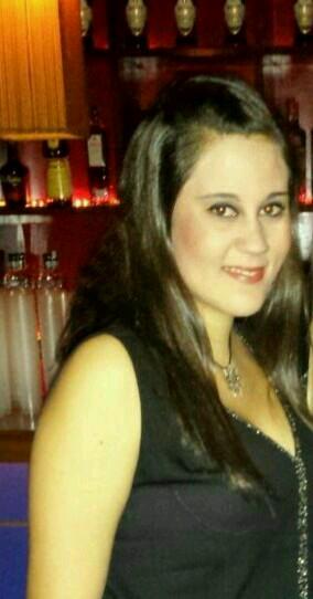 Médica. Apasionada por la musica y guitarrista.