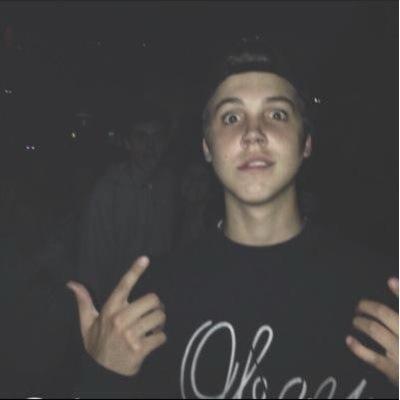 I love him but it's crazy to love someone you've never meet