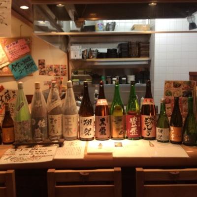 中央駅の激安居酒屋(^^)しかし料理は鉄板で手作り！お酒のこだわりも半端じゃない！焼酎、日本酒も旬な銘柄をご用意しております*\(^o^)/*