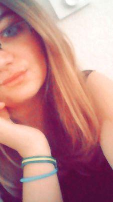 quand on aime quelqu'un, on le retient
Anthony je t'aime ❤
3avril2015